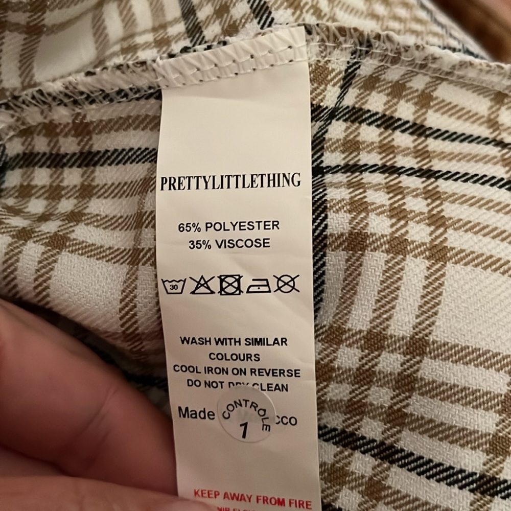 PrettyLittleThing Ivory,Beige & Black Plaid Ruffle Collar, Shirt Dress Size 10 - Picture 10 of 10